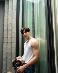 หลงซื่อลี 1