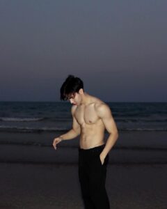 หลงซื่อลี 10