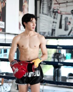 หลงซื่อลี 13