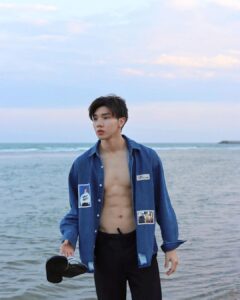 หลงซื่อลี 3