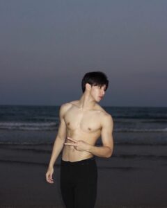 หลงซื่อลี 9