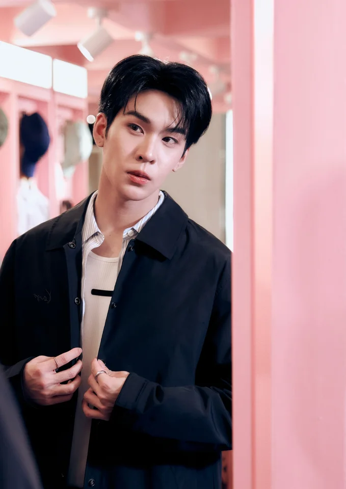 อู่อู๋ ธนภูมิ ภาพพอร์ตเทรตในงานแบรนด์
