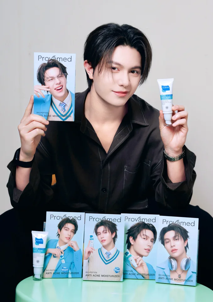 วิลเลี่ยม จักรภัทร ภาพแฟชั่นเสื้อเดนิม