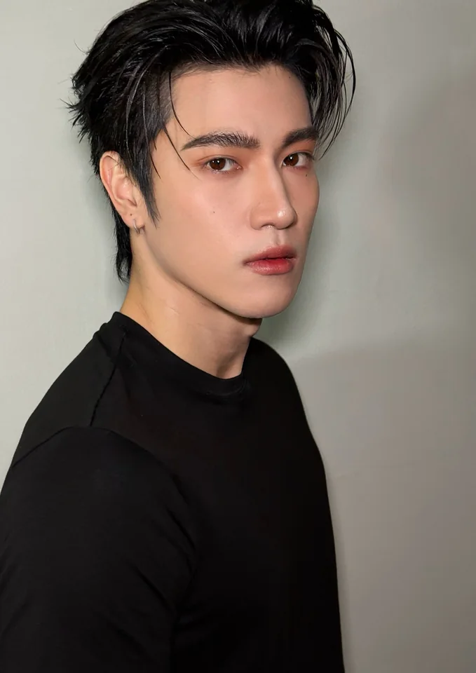 อิน จักราสินธุ์ นักแสดงและนายแบบ ภาพโปรไฟล์ 6
