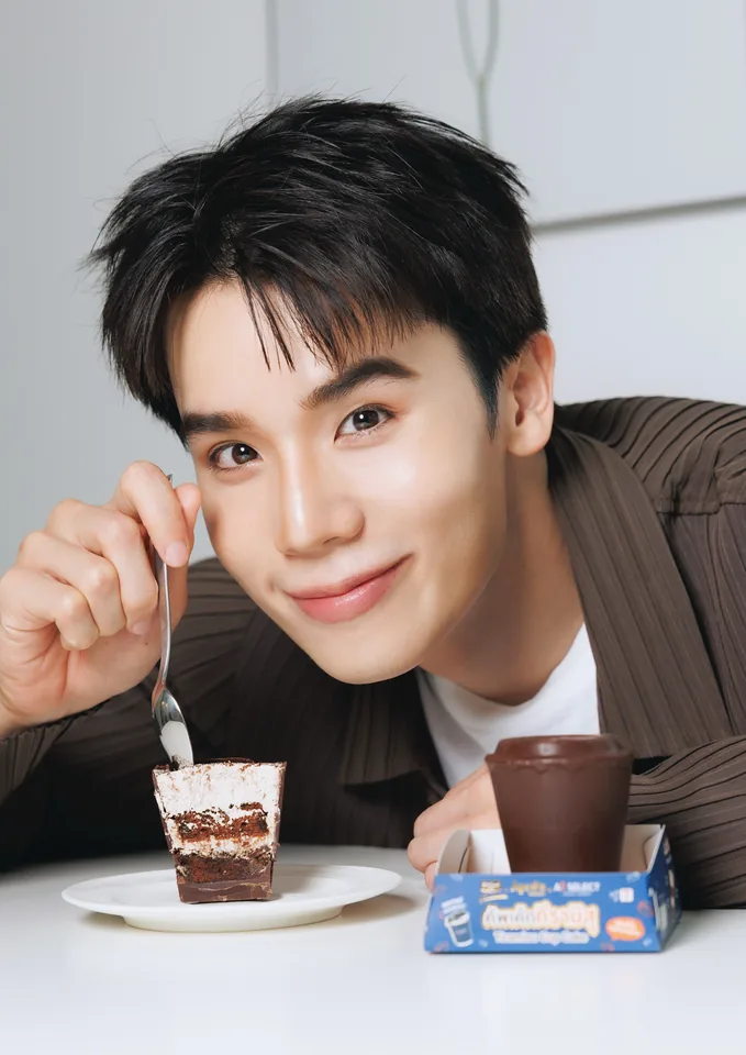 จิมมี่ จิตรพล โพธิวิหค นักแสดง GMMTV รูปโปรไฟล์ 6
