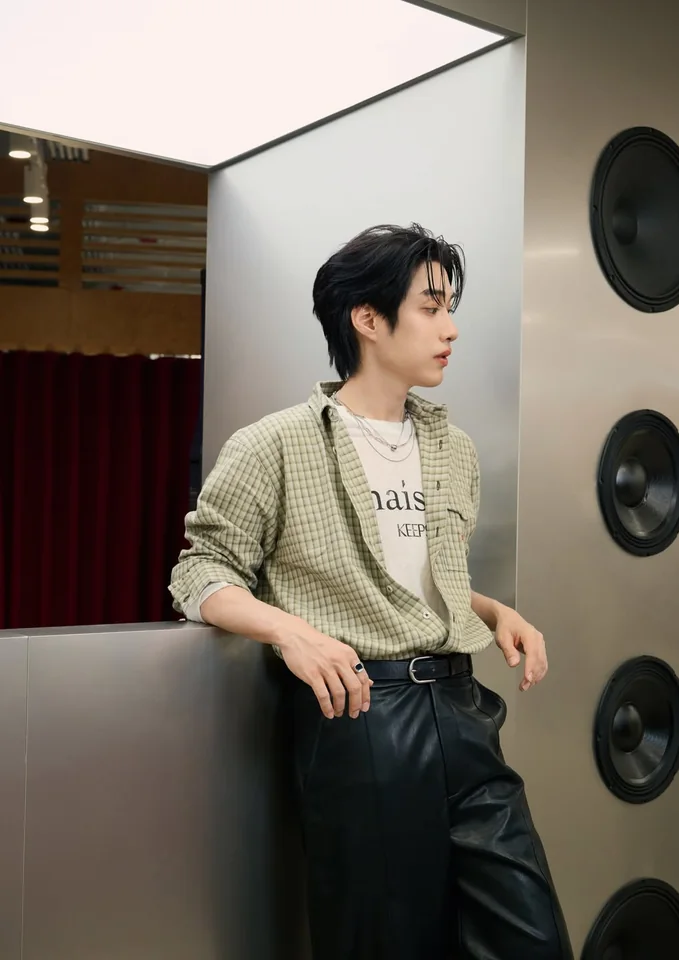 เติ้ล มติมันท์ นักแสดงและนายแบบ ภาพโปรไฟล์ 2